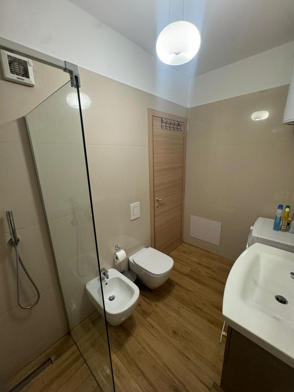 City Rest 21 Tiranë Ngoại thất bức ảnh